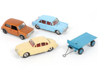 Lot 396 - DINKY TOYS (GB) (4)