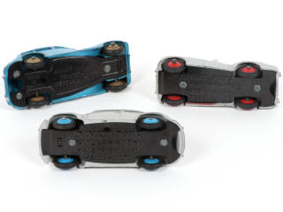 Lot 383 - DINKY TOYS (GB) (3)