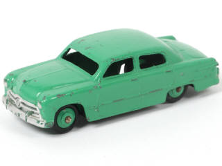 Lot 304 - DINKY TOYS (GB) (1)