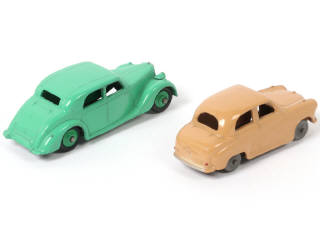 Lot 355 - DINKY TOYS (GB) (2)