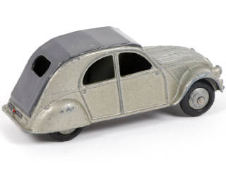 Lot 419 - DINKY TOYS (FRANCE) (1)