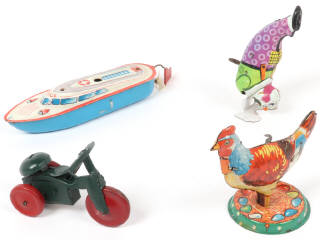 Lot 13 - DIVERS (4)
