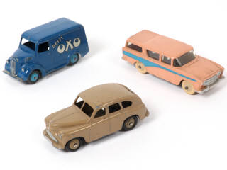 Lot 386 - DINKY TOYS (GB) (3)