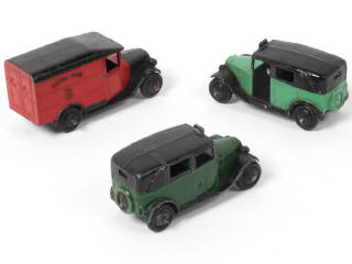 Lot 384 - DINKY TOYS (GB) (3)