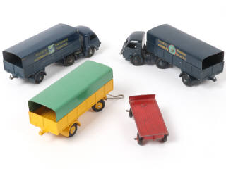 Lot 457 - DINKY TOYS (FRANCE) (4)