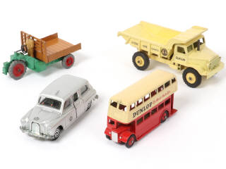 Lot 400 - DINKY TOYS (GB) (4)