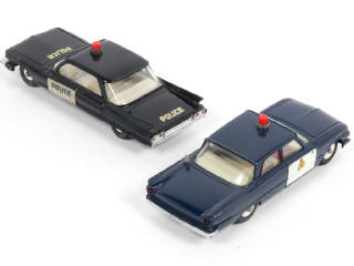 Lot 361 - DINKY TOYS (GB) (2)