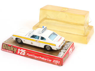 Lot 327 - DINKY TOYS (GB) (1)