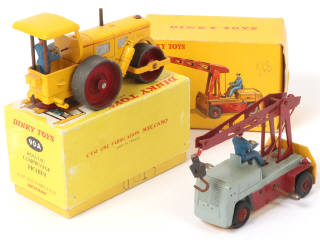 Lot 451 - DINKY TOYS (FRANCE) (2)