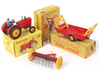 Lot 382 - DINKY TOYS (GB) (3)