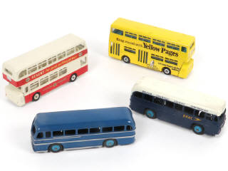 Lot 394 - DINKY TOYS (GB) (4)