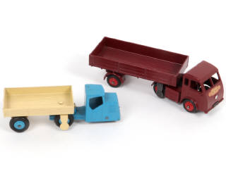Lot 363 - DINKY TOYS (GB) (2)