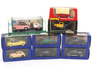Lot 56 - DIVERS (9)