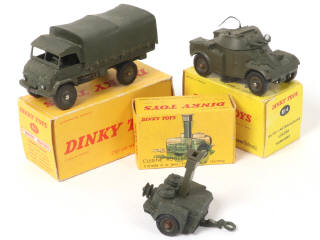 Lot 437 - DINKY TOYS (FRANCE) (3)