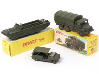 Lot 440 - DINKY TOYS (FRANCE) (3)