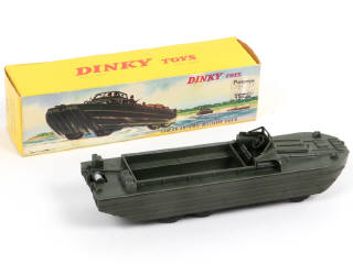 Lot 432 - DINKY TOYS (FRANCE) (1)