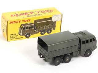 Lot 431 - DINKY TOYS (FRANCE) (1)