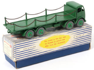 Lot 389 - DINKY TOYS (GB) (1)