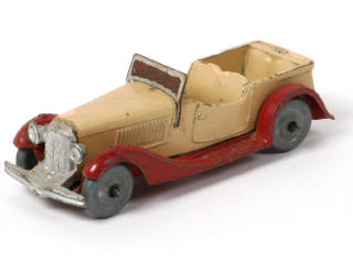 Lot 221 - DINKY TOYS (FRANCE) (1)