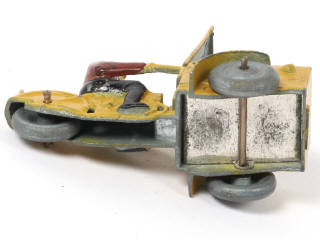 Lot 226 - DINKY TOYS (FRANCE) (1)