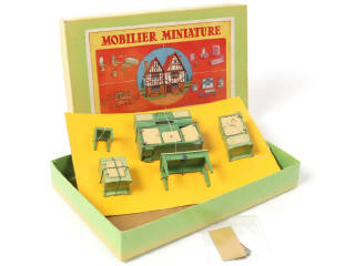 Lot 209 - DINKY TOYS (FRANCE) (1)