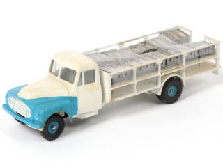 Lot 321 - DINKY TOYS (FRANCE) (1)