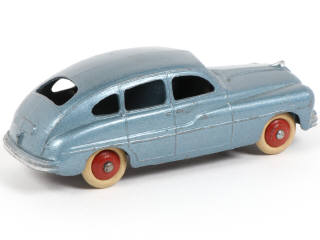 Lot 242 - DINKY TOYS (FRANCE) (1)