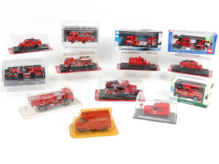 Lot 152 - DIVERS (13)