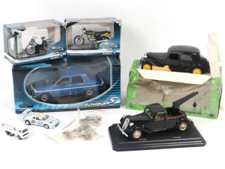 Lot 167 - DIVERS (14)
