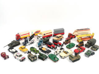 Lot 229 - DIVERS (30)