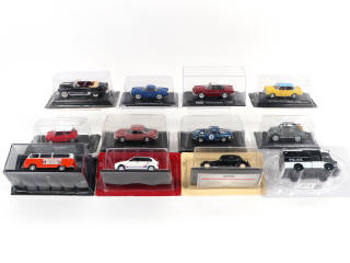 Lot 97 - DIVERS (12)