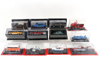 Lot 113 - DIVERS (12)
