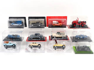 Lot 115 - DIVERS (12)