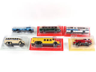 Lot 37 - DIVERS (6)