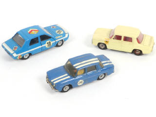 Lot 411 - DINKY TOYS (FRANCE) (3)