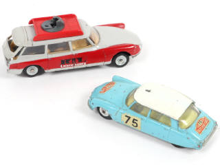 Lot 406 - DINKY TOYS (FRANCE) (2)