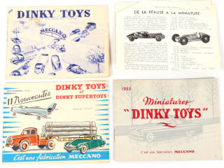Lot 391 - DINKY TOYS (FRANCE) (3)