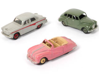 Lot 355 - DINKY TOYS (GB) (3)