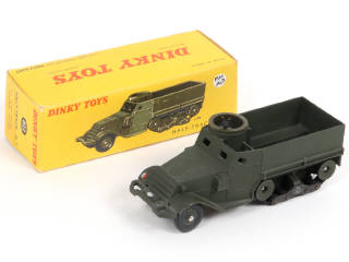 Lot 396 - DINKY TOYS (FRANCE) (1)