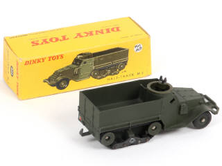 Lot 396 - DINKY TOYS (FRANCE) (1)