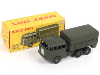 Lot 393 - DINKY TOYS (FRANCE) (1)