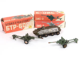 Lot 127 - DIVERS (URSS) (3)