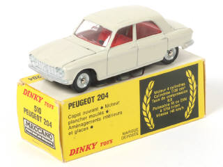 Lot 382 - DINKY TOYS (FRANCE) (1)