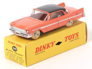 Lot 378 - DINKY TOYS (FRANCE) (1)