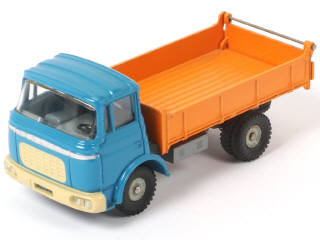Lot 368 - DINKY TOYS (FRANCE) (1)