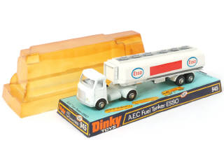 Lot 310 - DINKY TOYS (GB) (1)