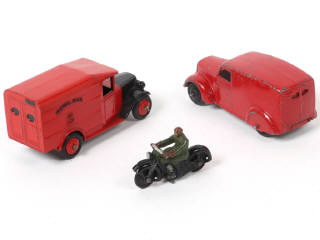 Lot 336 - DINKY TOYS (GB) (3)