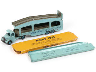 Lot 330 - DINKY TOYS (GB) (2)