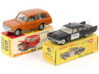 Lot 328 - DINKY TOYS (GB) (2)