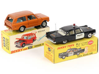 Lot 328 - DINKY TOYS (GB) (2)